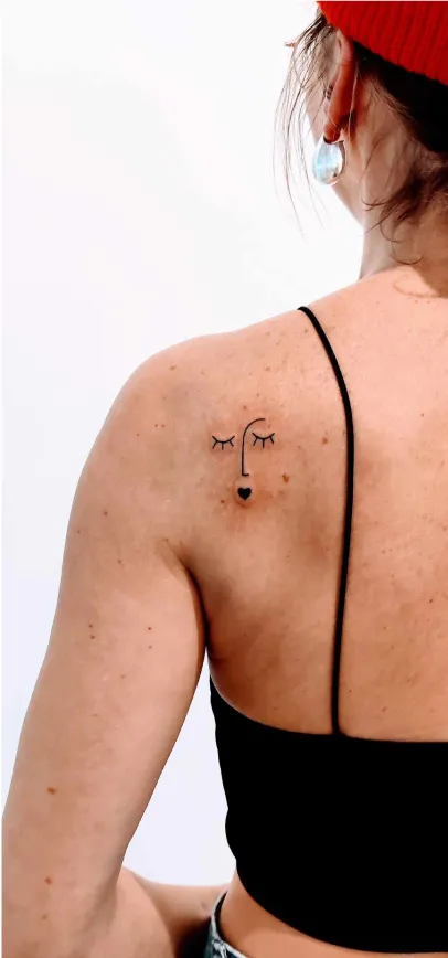 Tampala - Tatouage Handpoke
