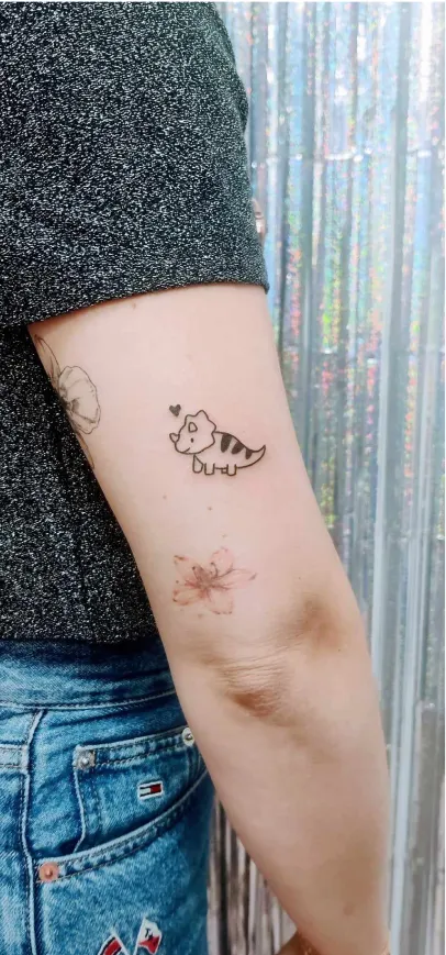 Tampala - Tatouage Handpoke