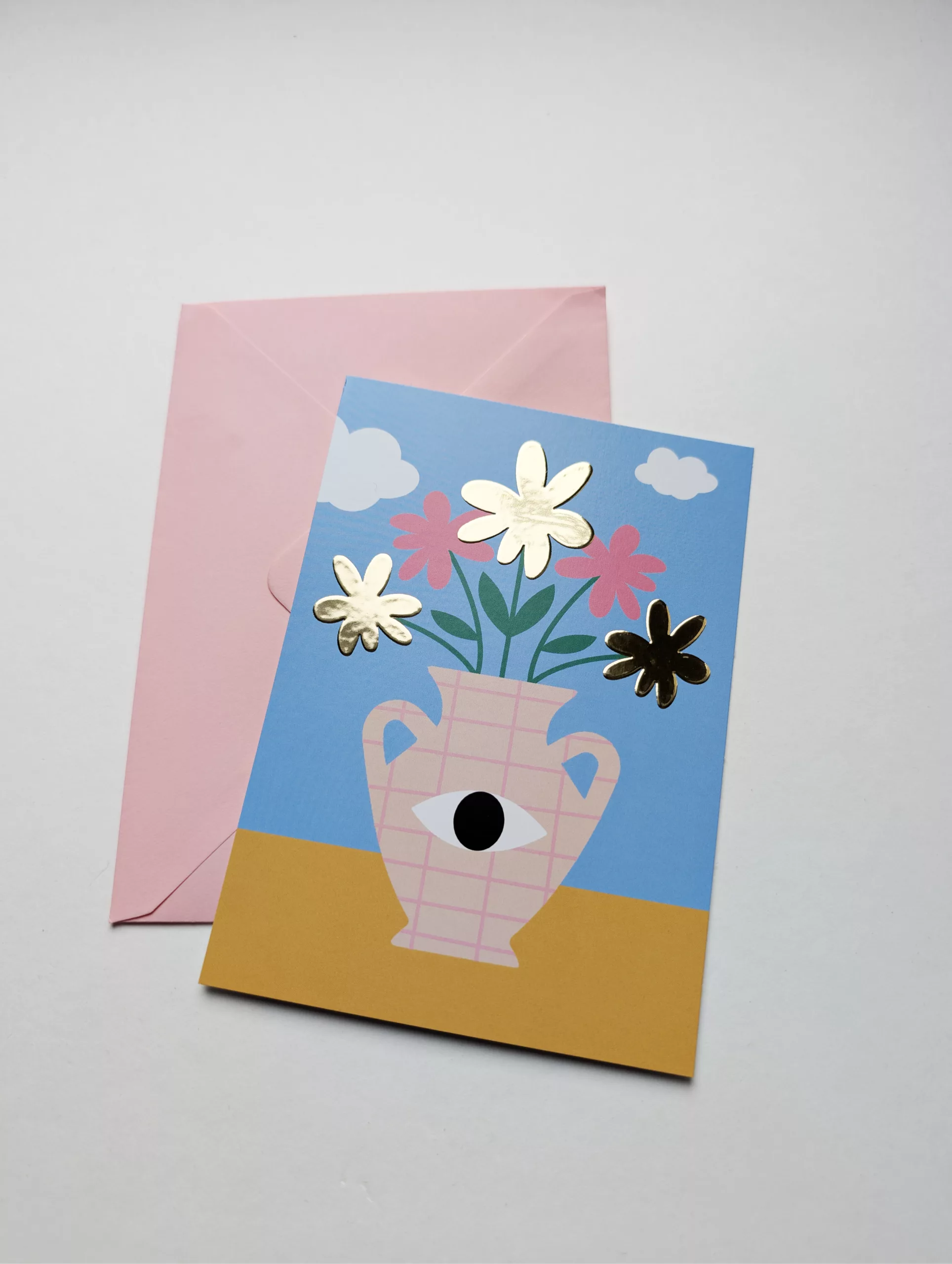 Carte postale - fleurs sous surveillance – Image 1